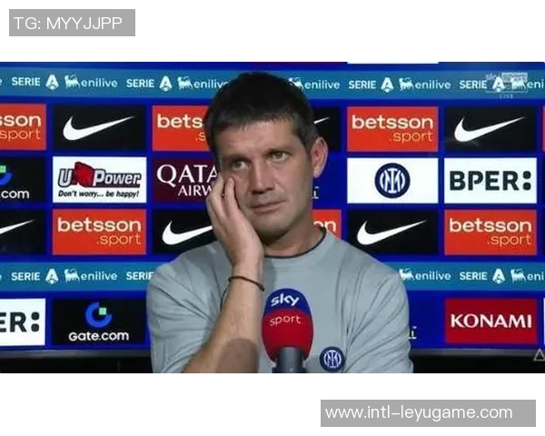 邓弗里斯换下后不满情绪引发齐沃支持愤怒球员的观点