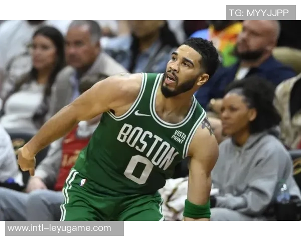 28号冈萨雷斯首节表现惨淡数据栏全为零正负值10引发热议 28号冈萨雷斯首节表现惨淡数据栏全为零正负值10引发热议